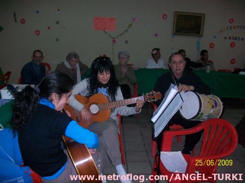 20090918021919-mini-pena-con-los-abus-26-jun-2009.jpg